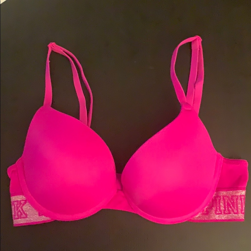 32 B PINK Victoria’s Secret Everyday Pushup Bra